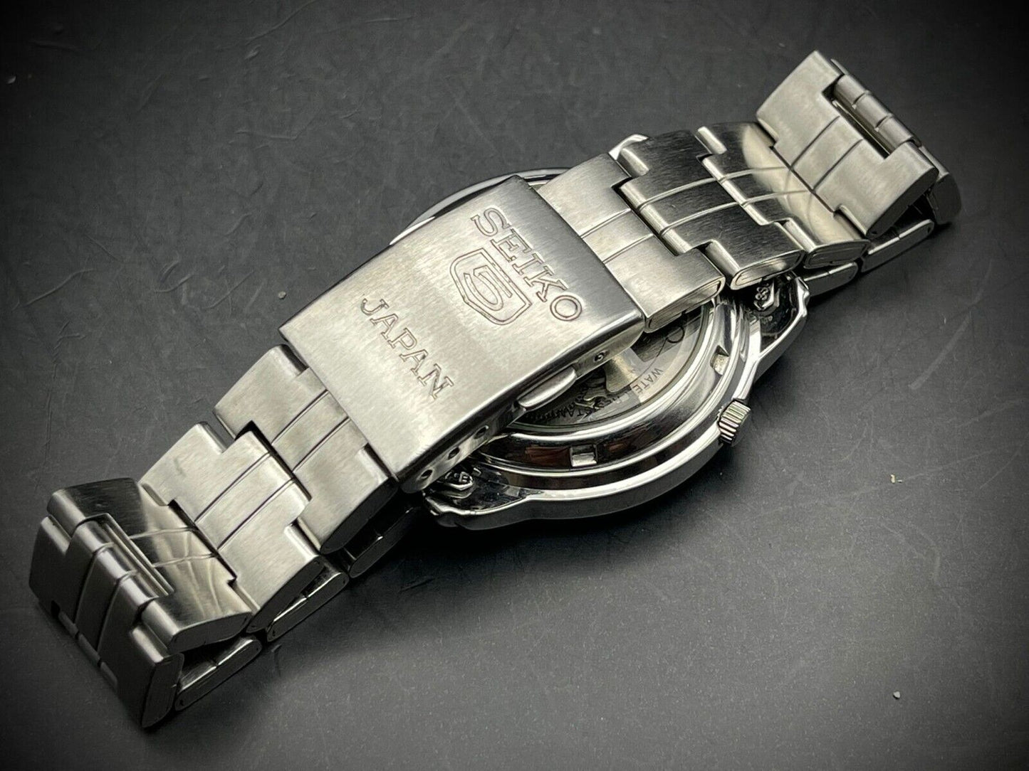 Seiko 5 Automatic Black Dial 21 Jewels 38mm 7s26 02w0 Made In Japan - Grab A Watch Co