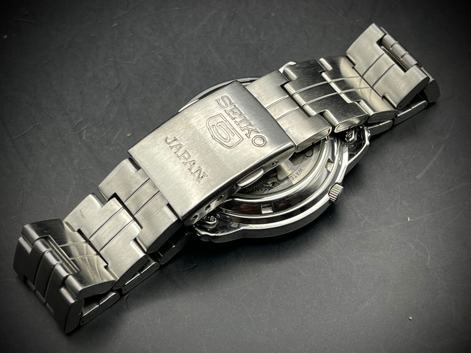 Seiko 5 Automatic Black Dial 21 Jewels 38mm 7s26 02w0 Made In Japan - Grab A Watch Co