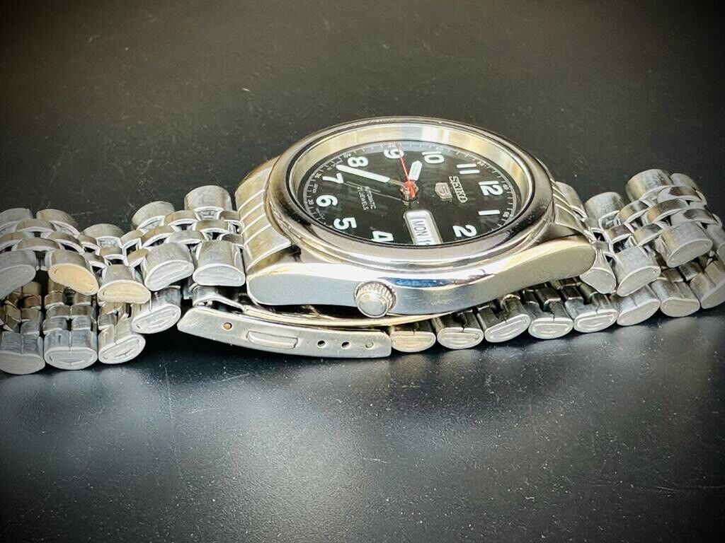 Seiko 5 Automatic Black Dial 21 Jewels 38mm Ref:7s26/00x0 Made In Japan