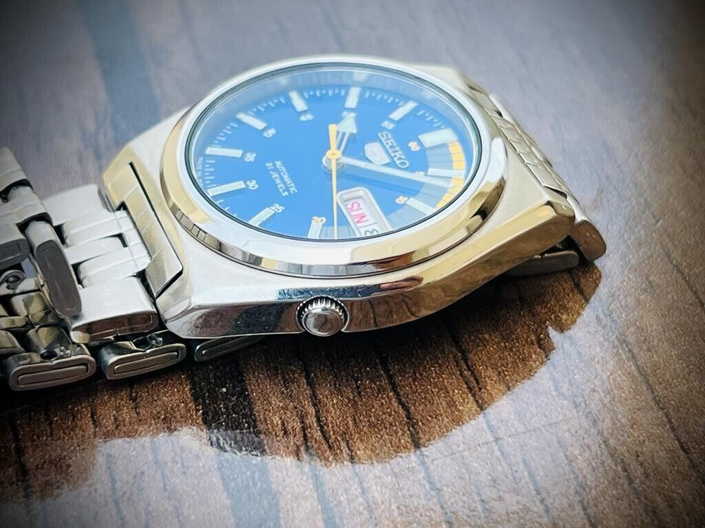 Seiko 5 Automatic Blue Racer Dial 21 Jewels 37mm Ref:7S26-02E0 Made In Japan