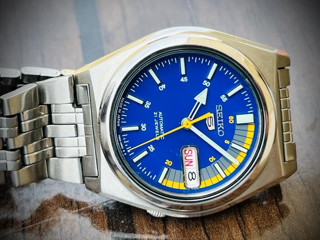 Seiko 5 Automatic Blue Racer Dial 21 Jewels 37mm Ref:7S26-02E0 Made In Japan