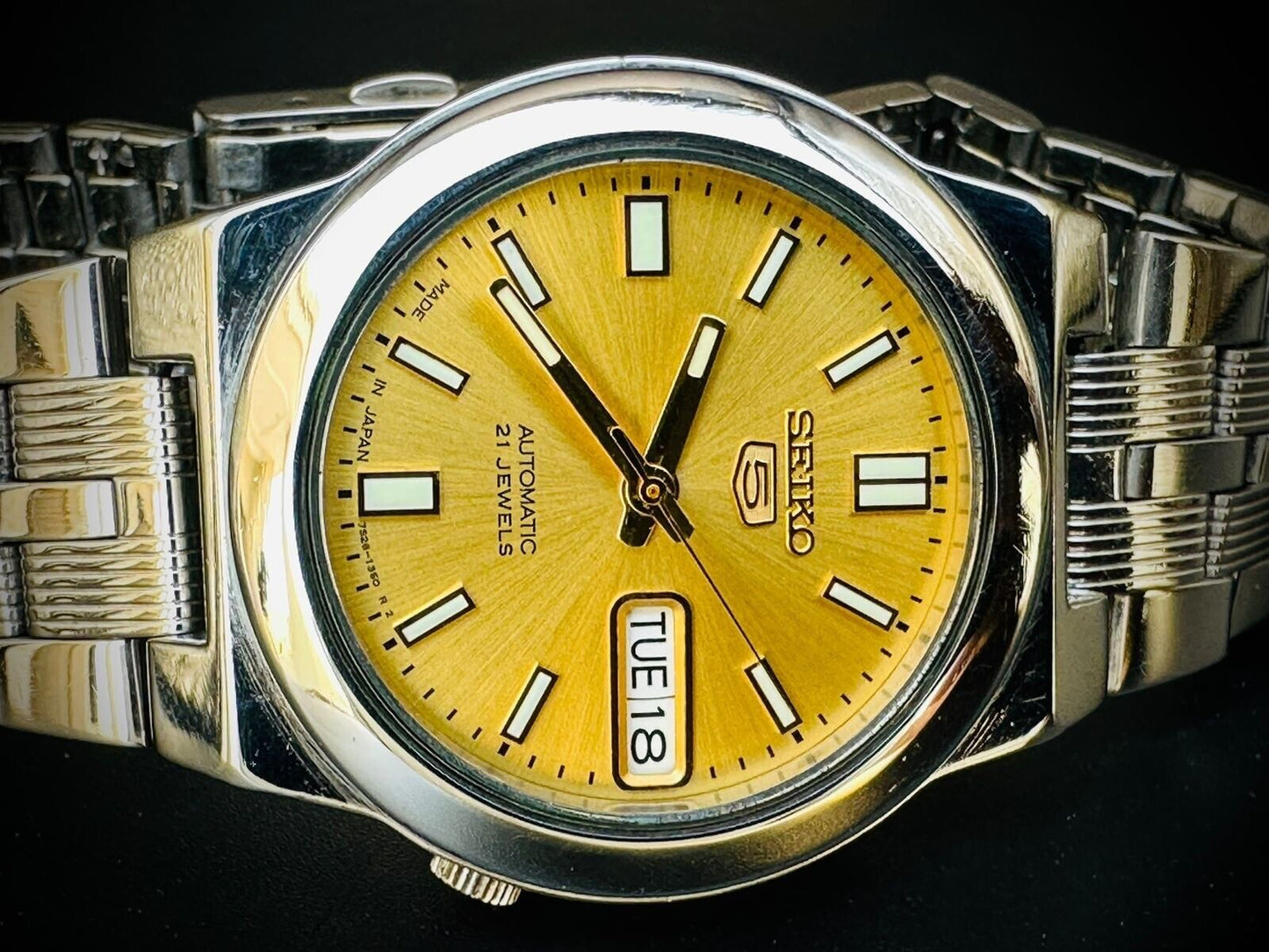 Seiko 5 Automatic Gold Dial 21 Jewels 36mm 7s26 01R0 Japan Made