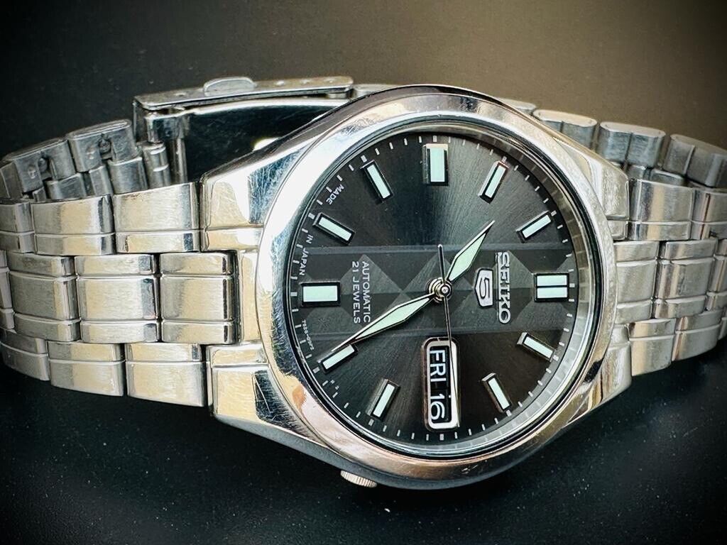 Seiko 5 Automatic Grey Dial 21 Jewels 38mm Ref:7s26/03E0 Made In Japan #136