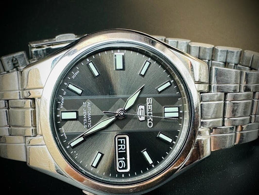 Seiko 5 Automatic Grey Dial 21 Jewels 38mm Ref:7s26/03E0 Made In Japan #136