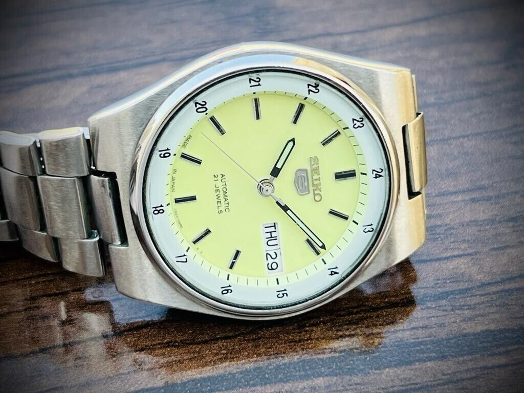 Seiko 5 Automatic Railway Radium Dial 21 Jewels 7s26-0530, 36mm Gents Watch - Grab A Watch Co