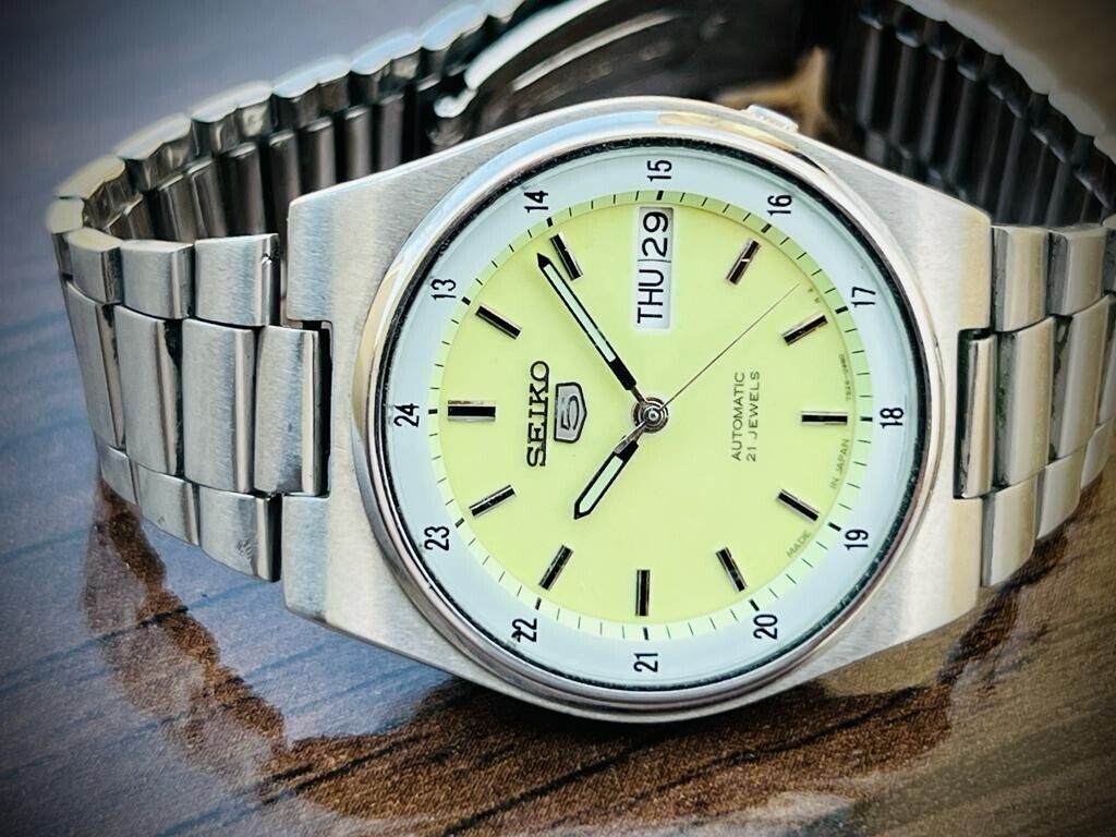 Seiko 5 Automatic Railway Radium Dial 21 Jewels 7s26-0530, 36mm Gents Watch - Grab A Watch Co