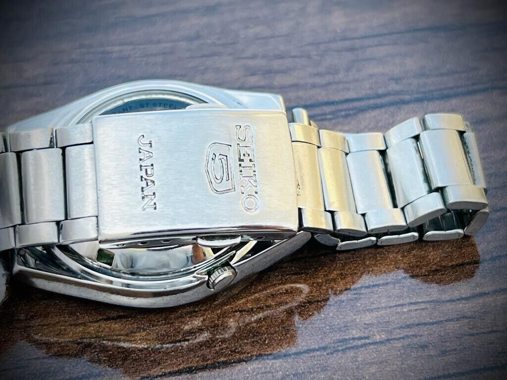 Seiko 5 Automatic Railway Radium Dial 21 Jewels 7s26-0530, 36mm Gents Watch - Grab A Watch Co