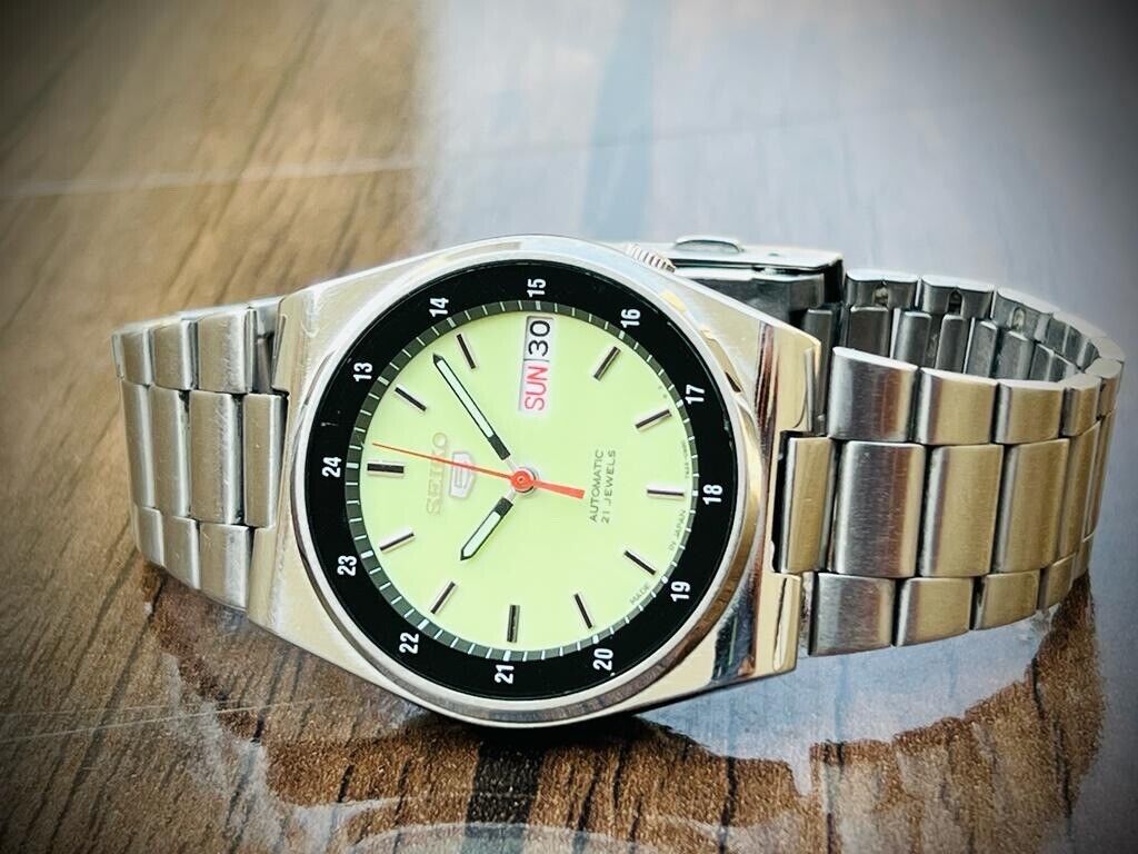 Seiko 5 Automatic Railway Radium Dial 21 Jewels 7S26 0530, 36mm Gents Watch - Grab A Watch Co