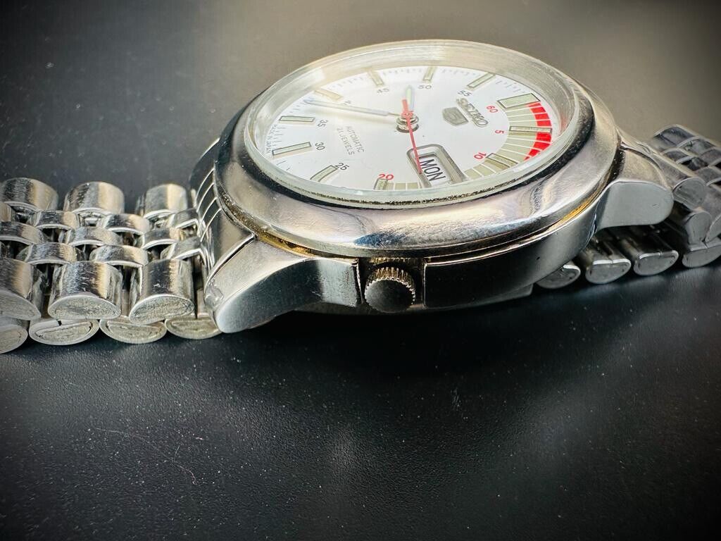 Seiko 5 Automatic White Racer Dial 21 Jewels 38mm Ref:7s26/02w0 Made In Japan