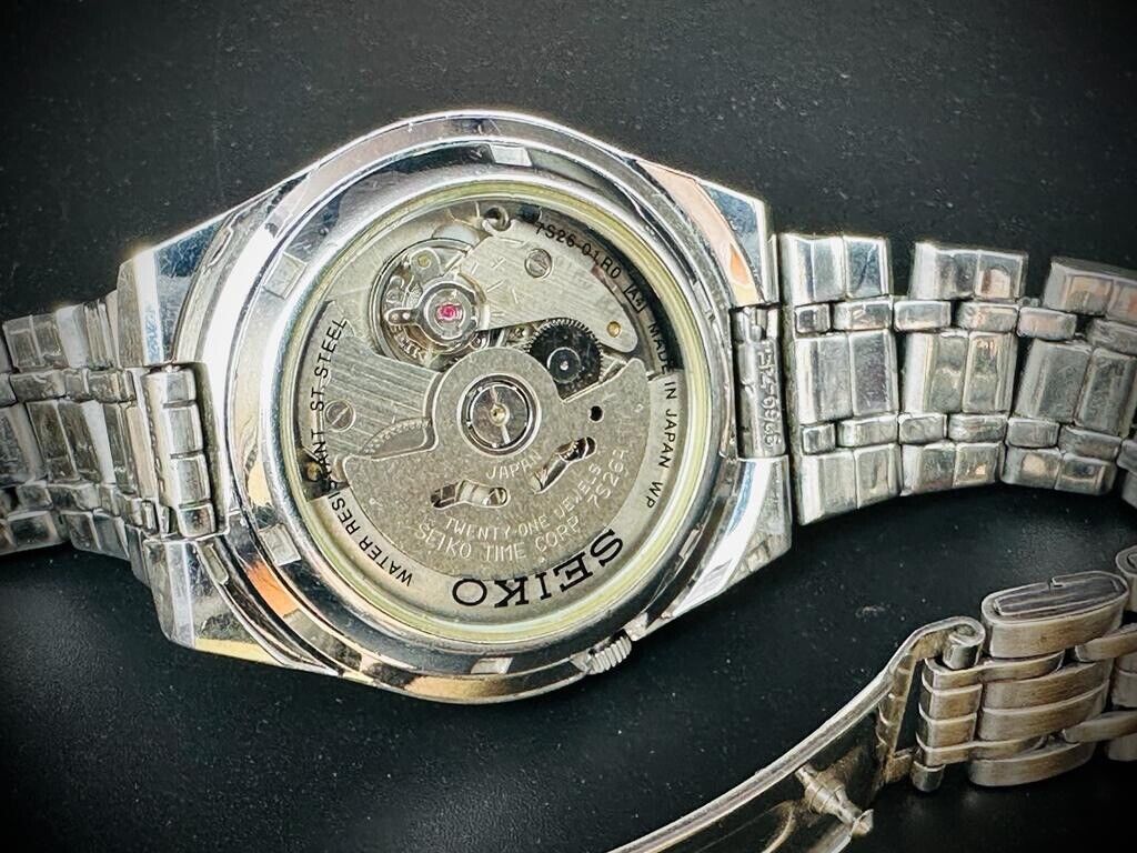 Seiko 5 Blue dial 21 Jewels Automatic Mens Watch 7s26 01R0 38mm Made In Japan