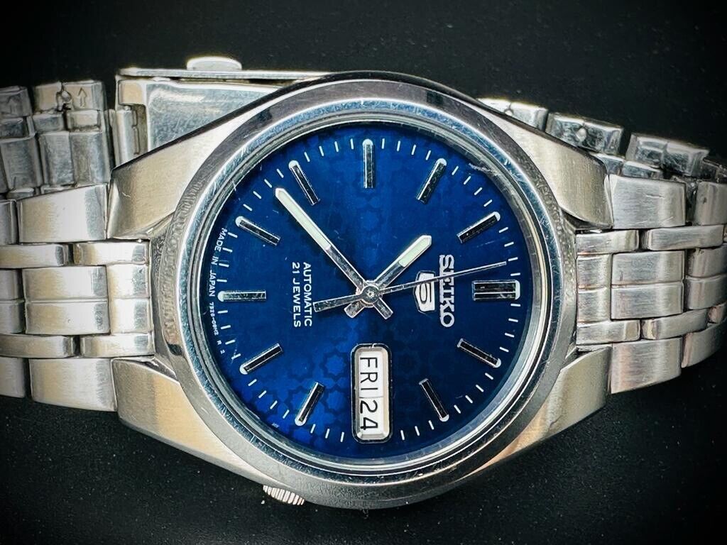 Seiko 5 Blue dial 21 Jewels Automatic Mens Watch 7s26 01R0 38mm Made In Japan