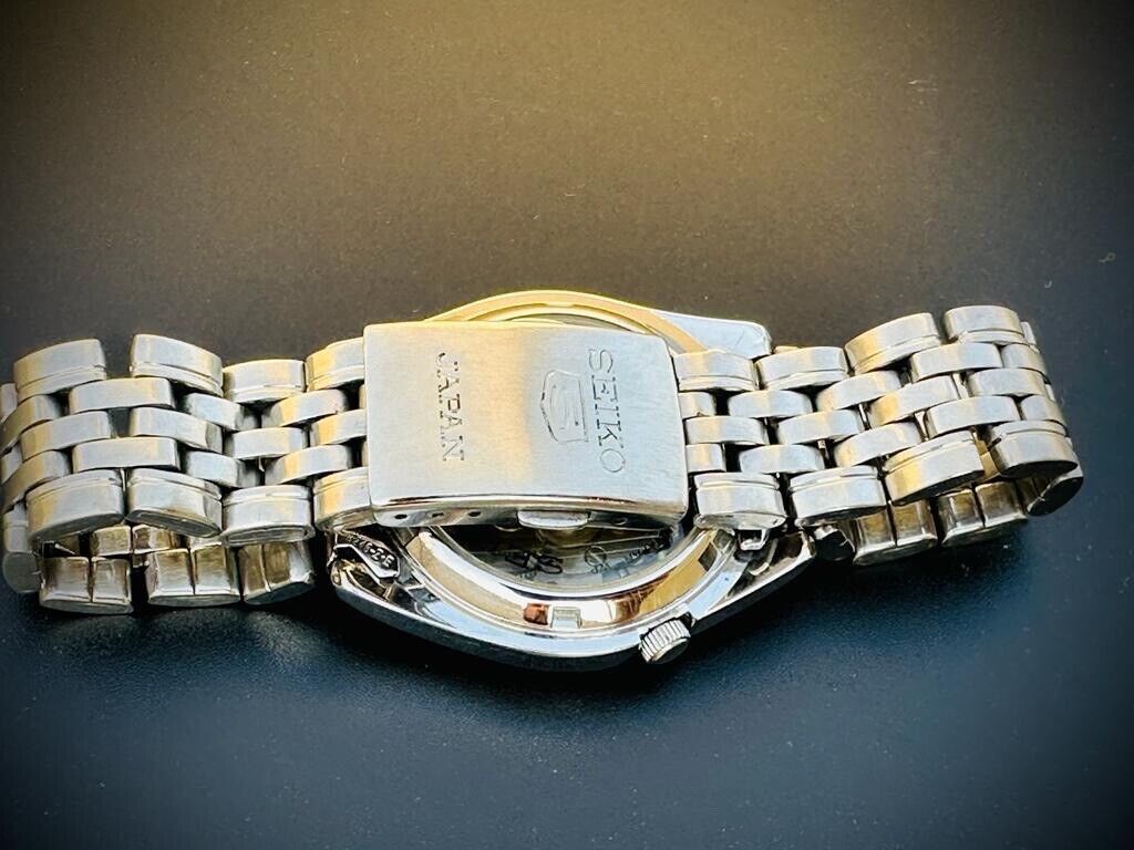 Seiko 5 Blue Racer Automatic 21 Jewels 38mm Ref: 7s26-01v0 Made in Japan