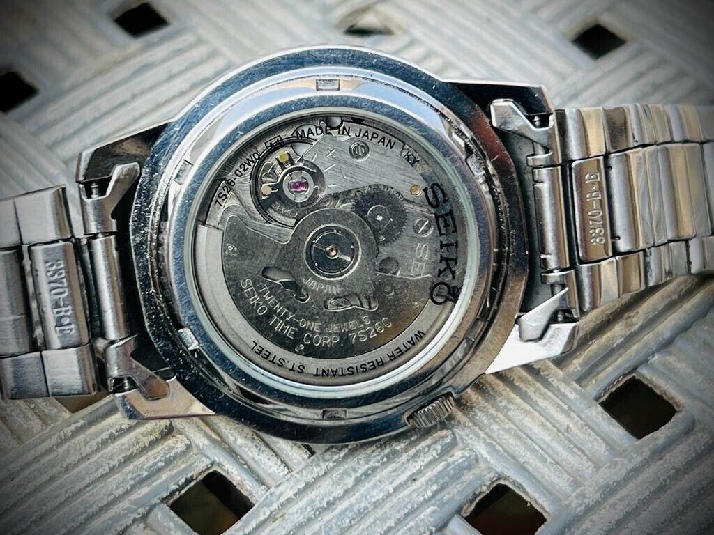 Seiko 5 Blue Racer Automatic 21 Jewels 40mm Ref: 7S26-02W0 Made in Japan - Grab A Watch Co