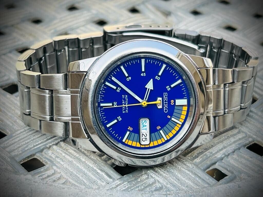 Seiko 5 Blue Racer Automatic 21 Jewels 40mm Ref: 7S26-02W0 Made in Japan - Grab A Watch Co