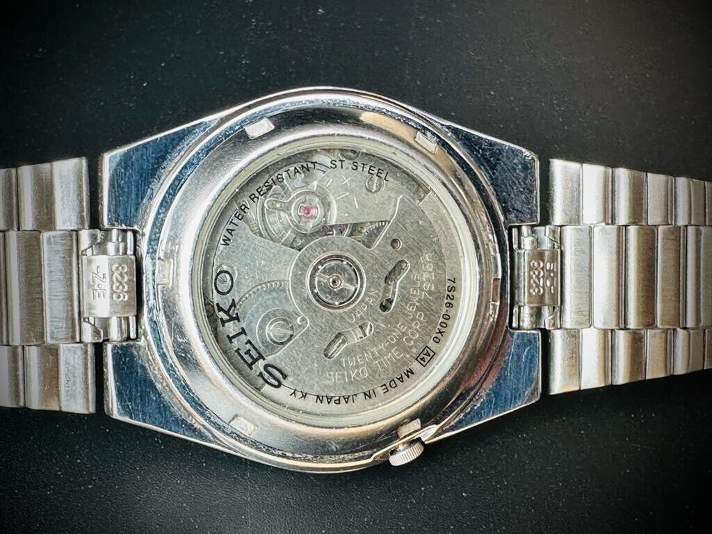 Seiko 5 Green Radium Dial 21 Jewels Automatic 36mm Ref:7s26/00x0 Made in Japan