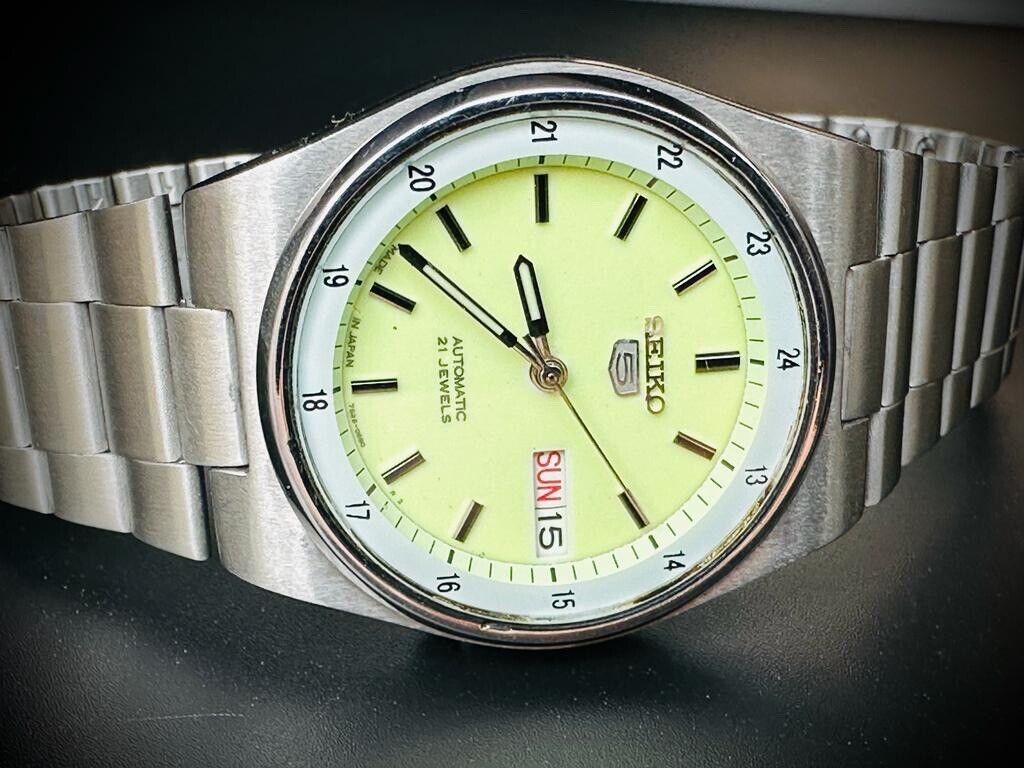 Seiko 5 Green Radium Dial 21 Jewels Automatic 36mm Ref:7s26/00x0 Made in Japan