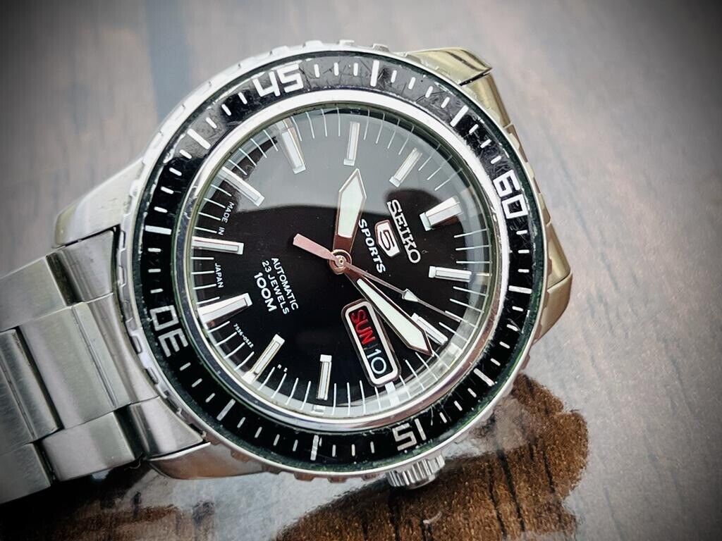 Seiko 5 Sports 100m 7S36-04N0 Black Dial, Automatic Gents Watch Genuine 41mm