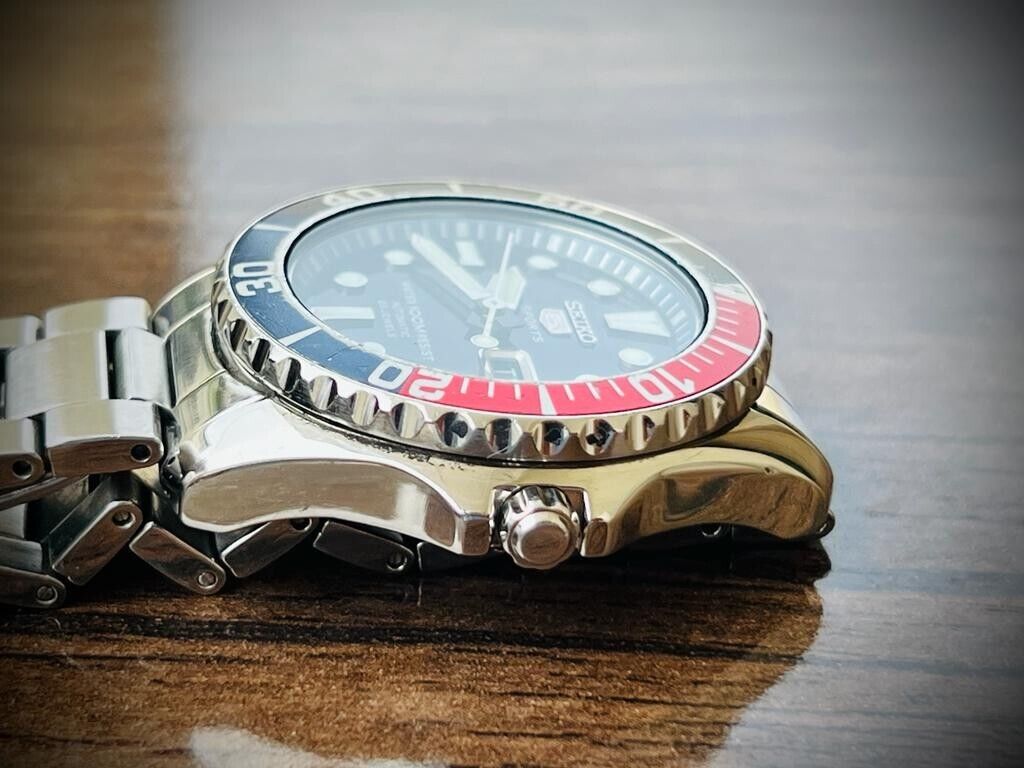 Seiko 5 Sports 100m Black Dial Diver Pepsi Bezel Automatic Gents Watch Genuine - Grab A Watch Co