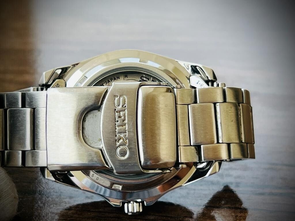 Seiko 5 Sports 100m Black Dial Diver Pepsi Bezel Automatic Gents Watch Genuine - Grab A Watch Co