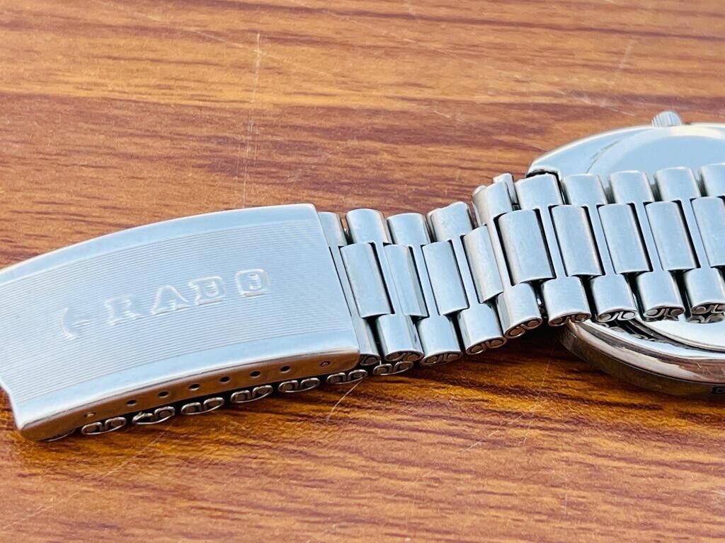 Vintage Beautiful Rado Diastar Quartz Tungsten Swiss Made Mens Watch 35mm - Grab A Watch Co