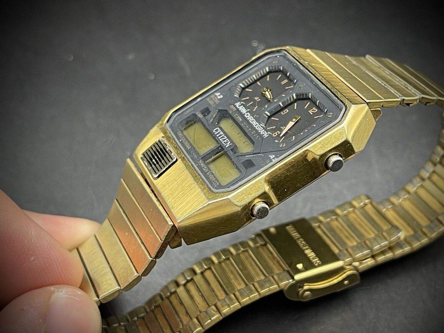 Vintage Citizen Digital Chronograpgh Alarm Gents Watch, Japan made - Grab A Watch Co