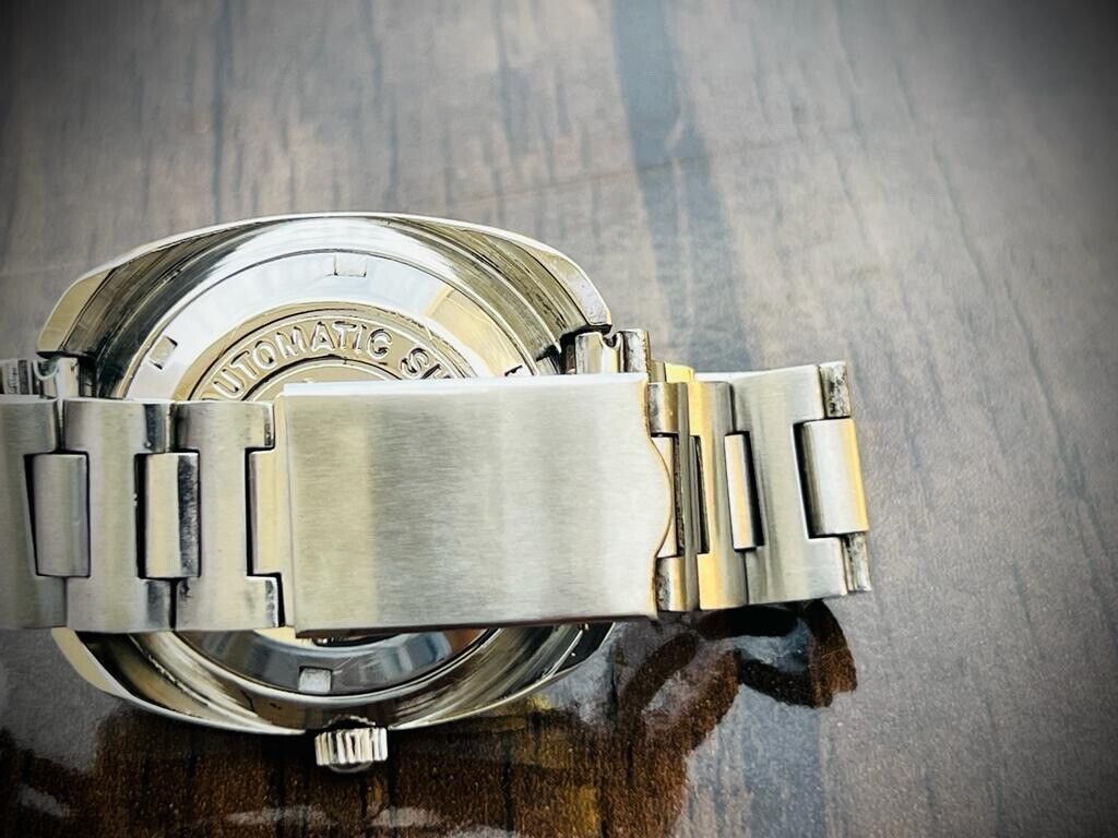 Vintage Damas Green Dial Automatic 38mm Gents Watch, Unique Swiss Made - Grab A Watch Co