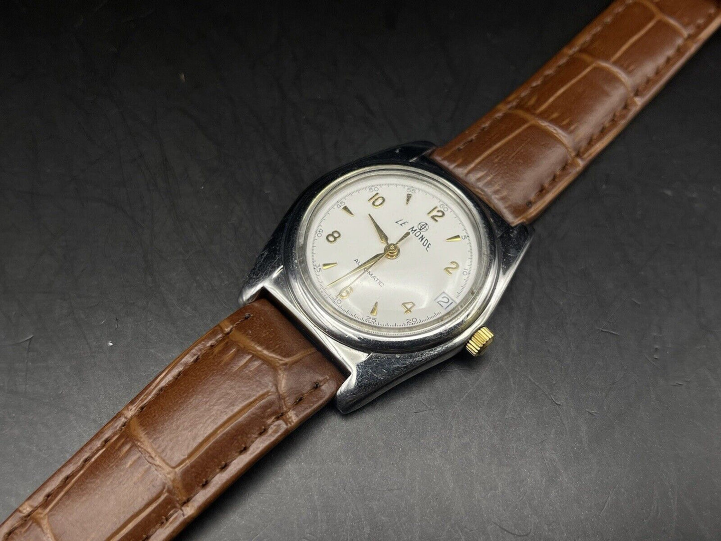 Vintage Le Monde Automatic Gents Watch, 25 Jewels swiss made - Grab A Watch Co
