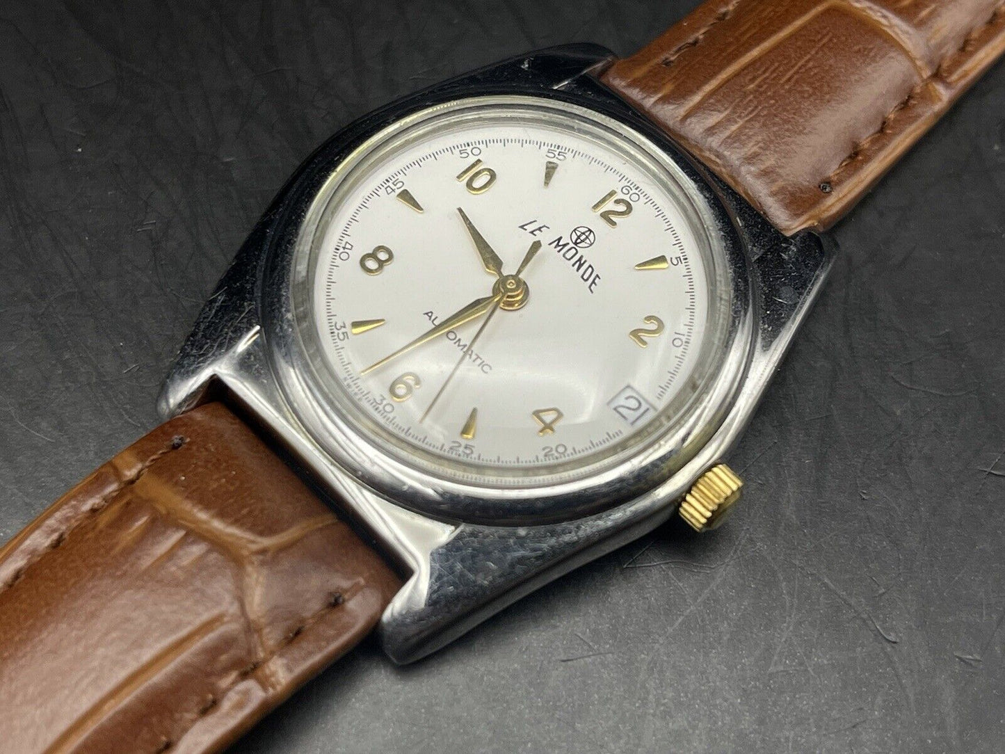Vintage Le Monde Automatic Gents Watch, 25 Jewels swiss made - Grab A Watch Co