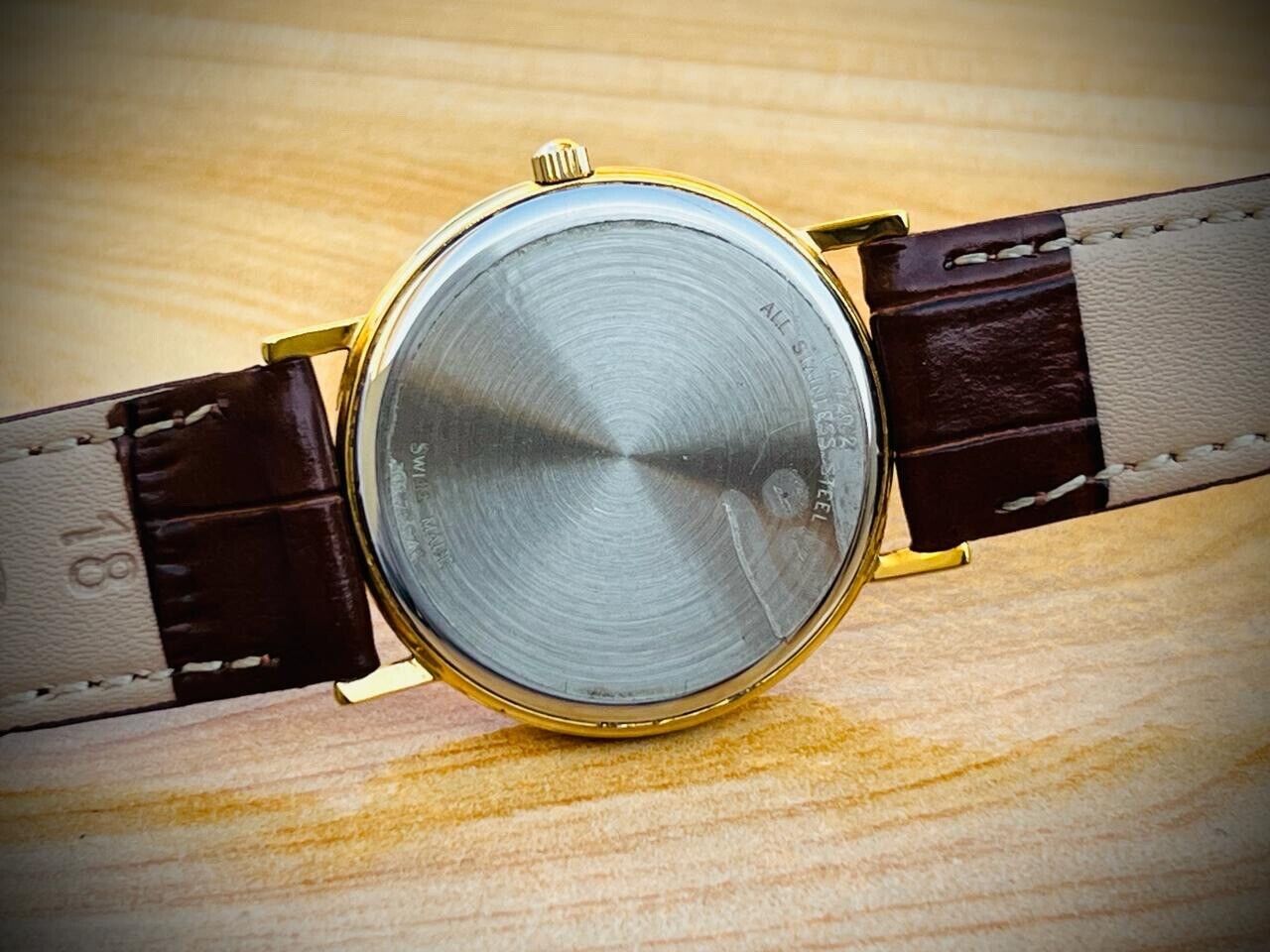 Vintage Longines Presence Quartz Date Slim Classic Swiss 34mm Watch L4.720.2 - Grab A Watch Co