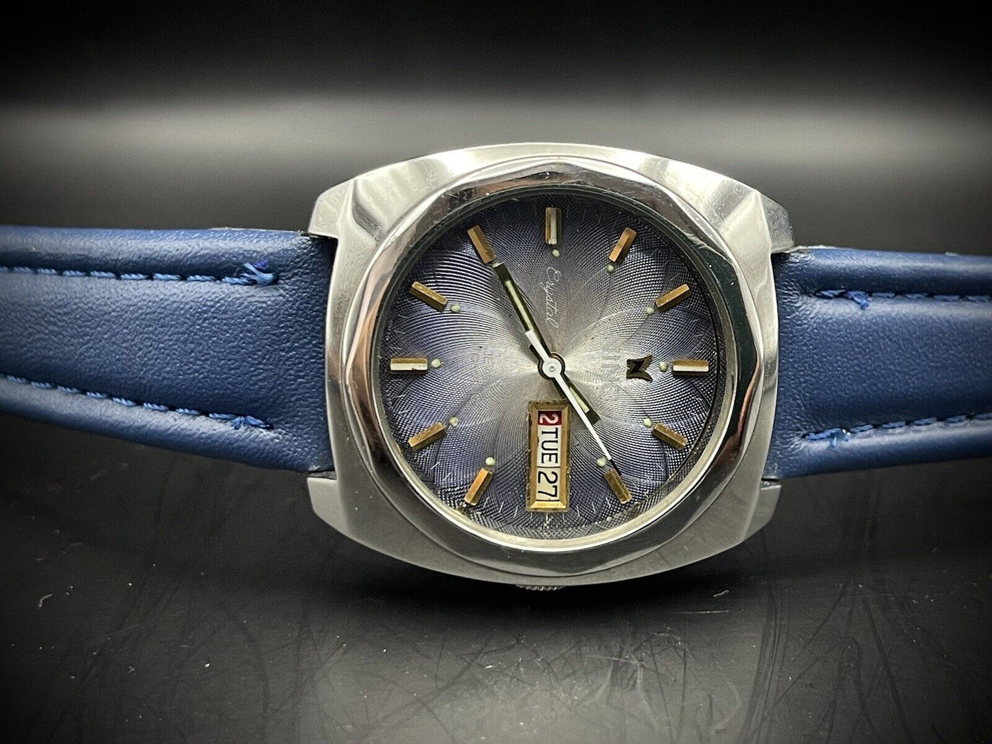 Vintage Nino Unique Dial 37mm Gents Watch, Swiss made - Grab A Watch Co
