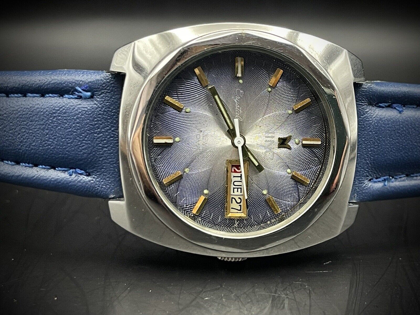 Vintage Nino Unique Dial 37mm Gents Watch, Swiss made - Grab A Watch Co
