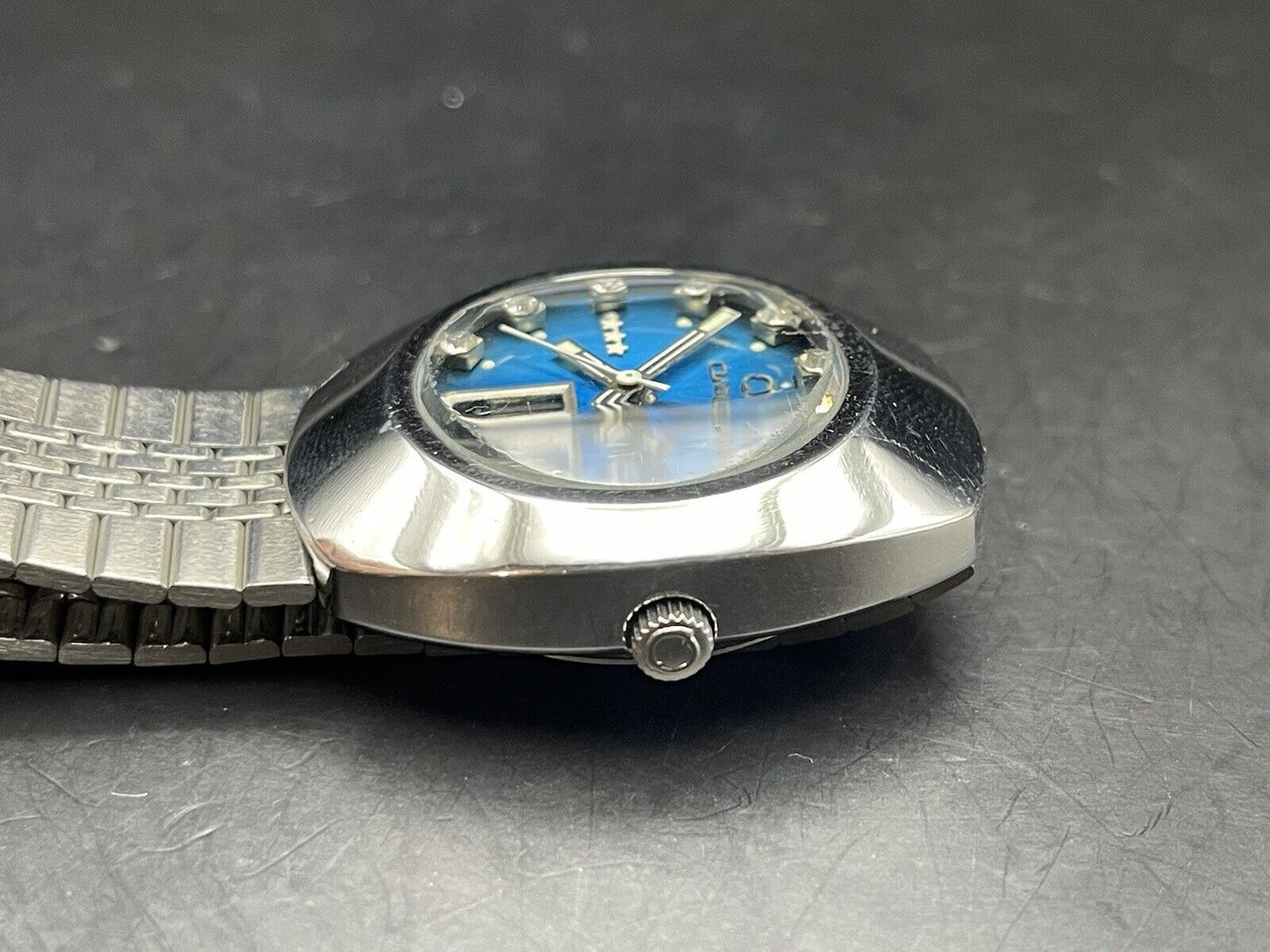 Vintage Omax Crystal 25 Jewels Automatic Blue Diamond Dial 36mm Mens Watch - Grab A Watch Co