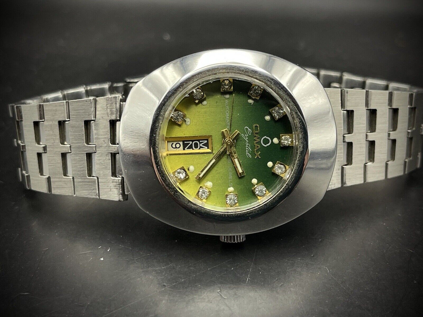 Vintage Omax Crystal 25 Jewels Automatic Green Diamond Dial 36mm Mens Watch - Grab A Watch Co