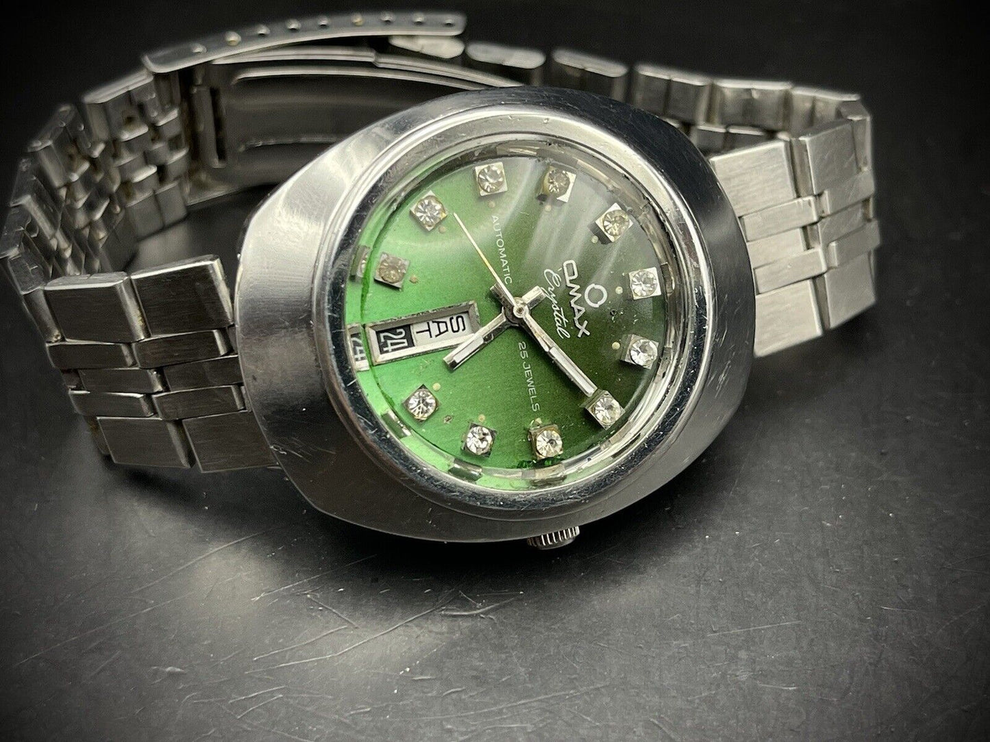 Vintage Omax Crystal 25 Jewels Automatic Green Diamond Dial 36mm Mens Watch - Grab A Watch Co
