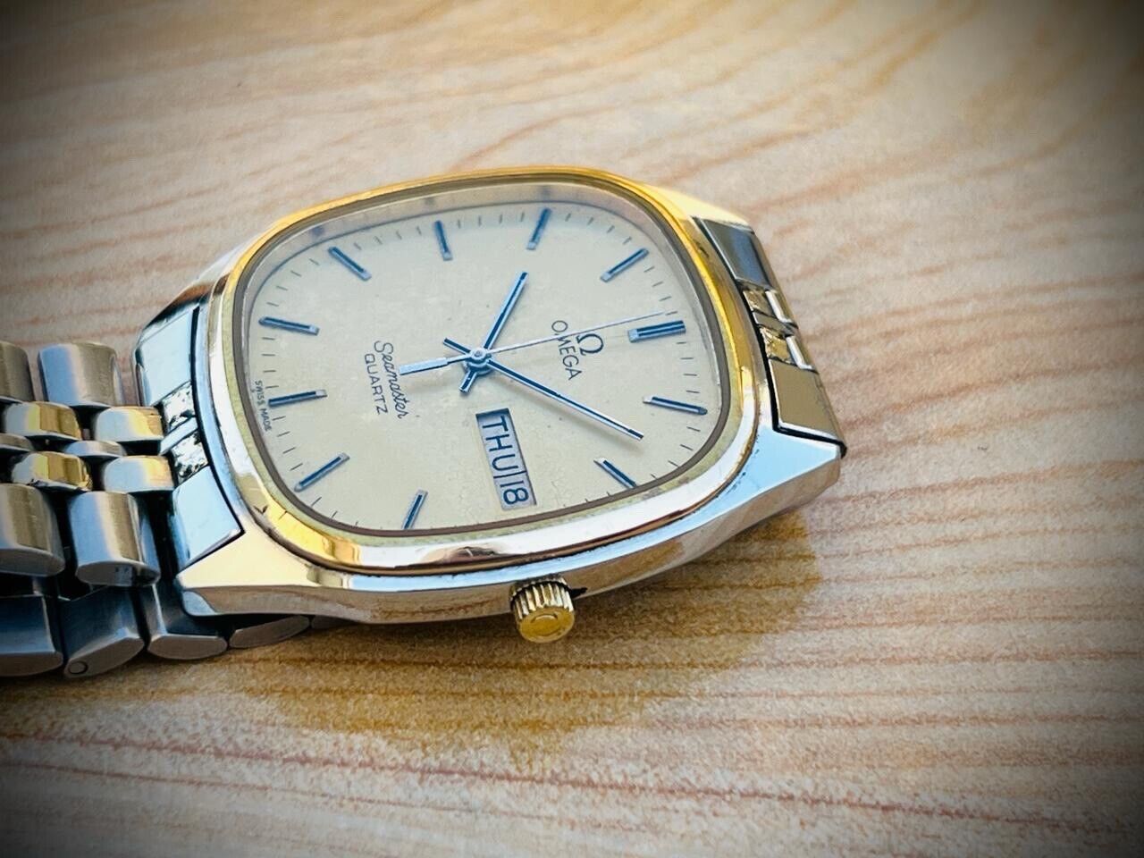 Vintage Omega Seamaster 2/Tone Dial Quartz Cal.1425 Gents Watch 35mm, Slim - Grab A Watch Co