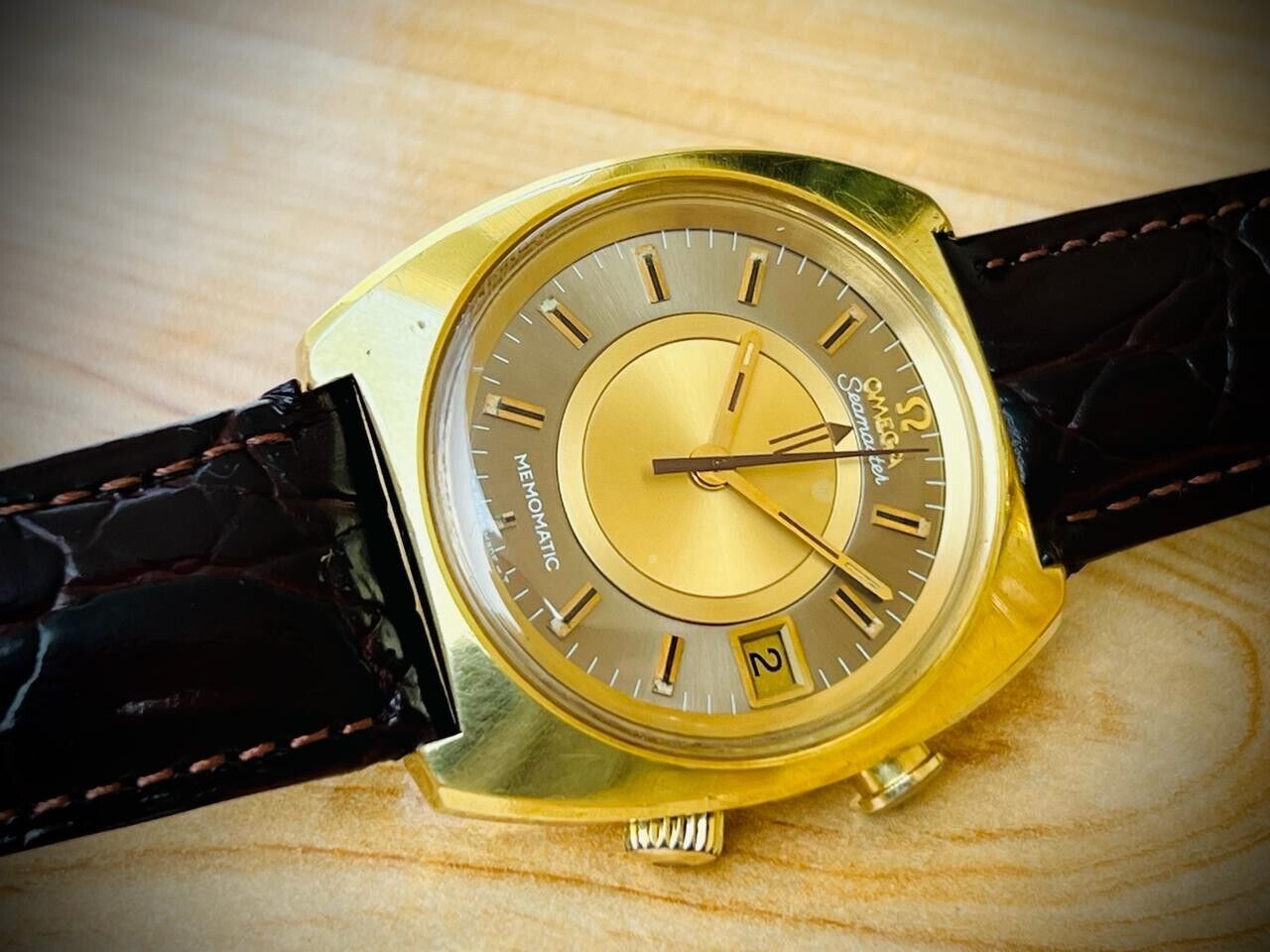 Vintage OMEGA SEAMASTER MEMOMATIC 40mm Mens Watch, Perfect - Grab A Watch Co