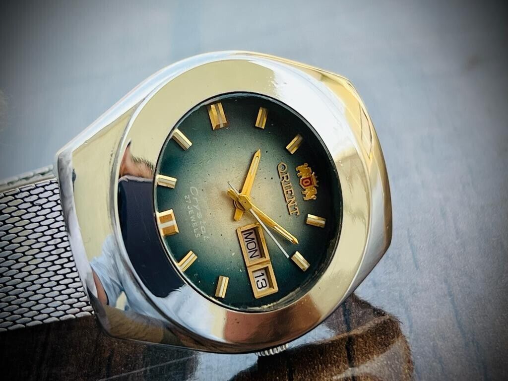 Vintage Orient Crystal Green Dial 37mm Shark Mesh Mens Watch, Perfect - Grab A Watch Co