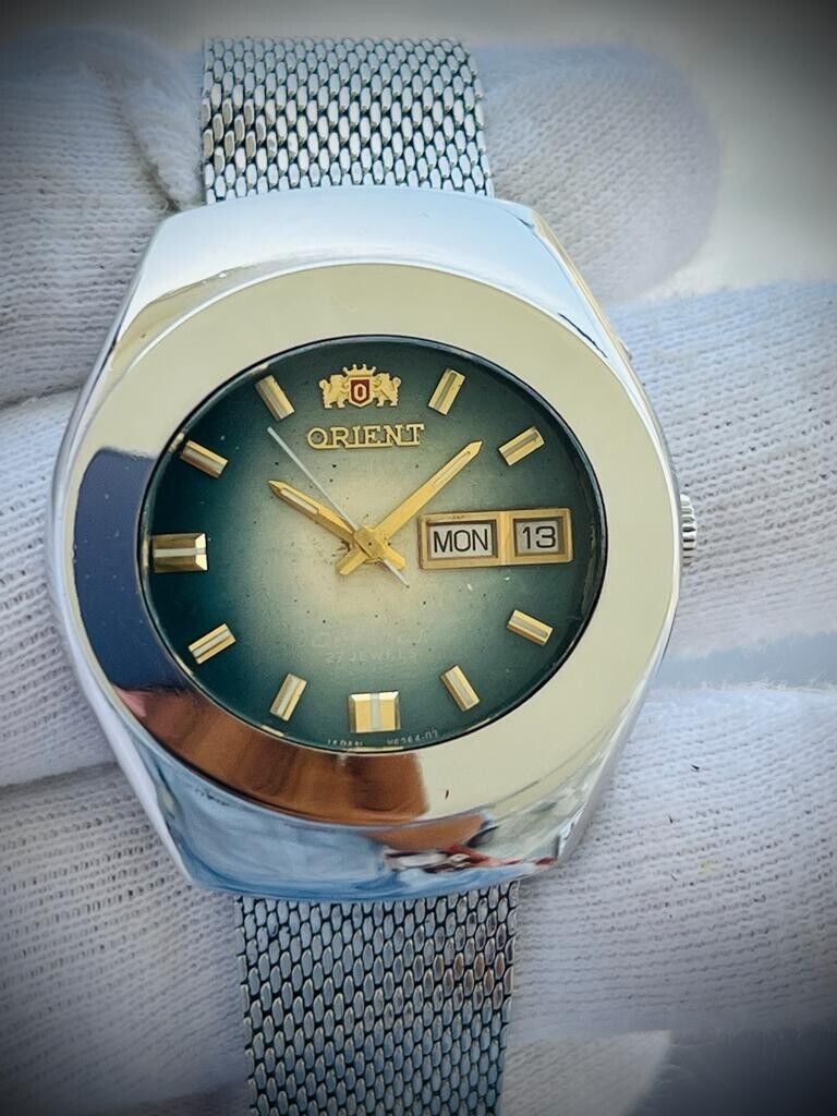 Vintage Orient Crystal Green Dial 37mm Shark Mesh Mens Watch, Perfect - Grab A Watch Co