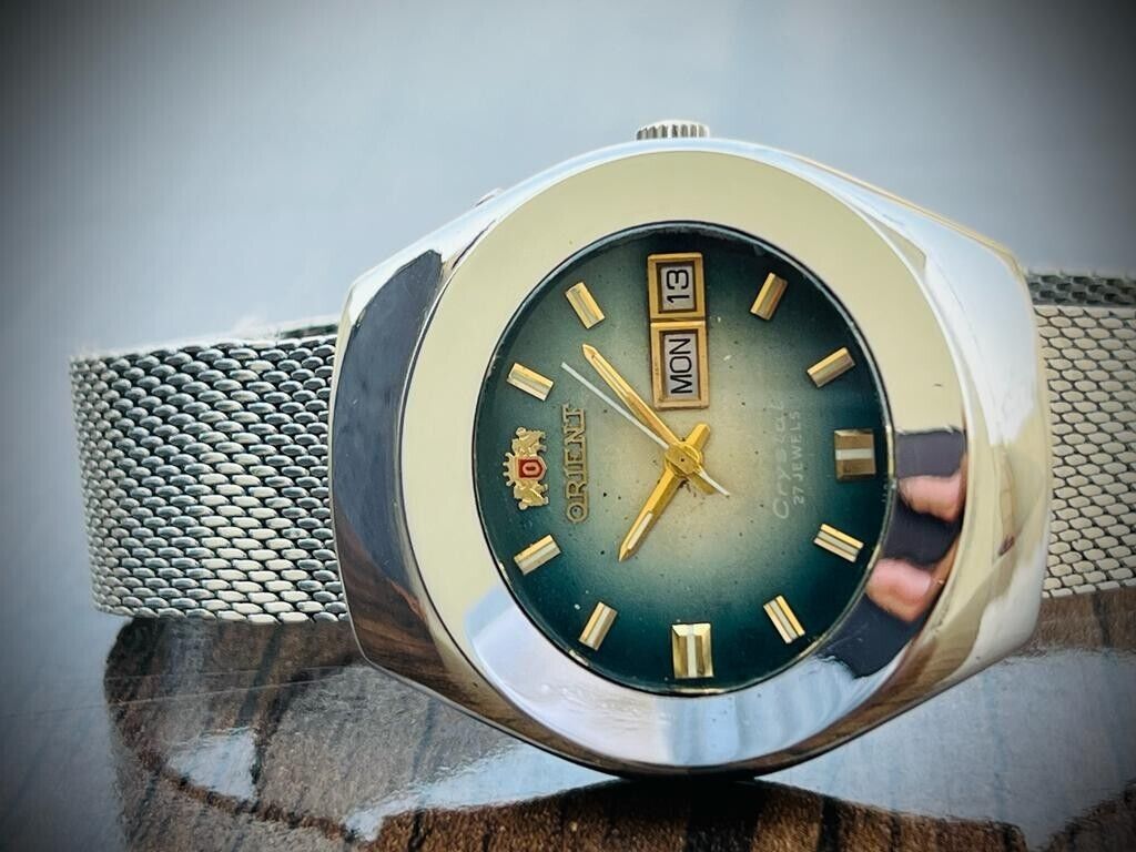 Vintage Orient Crystal Green Dial 37mm Shark Mesh Mens Watch, Perfect - Grab A Watch Co