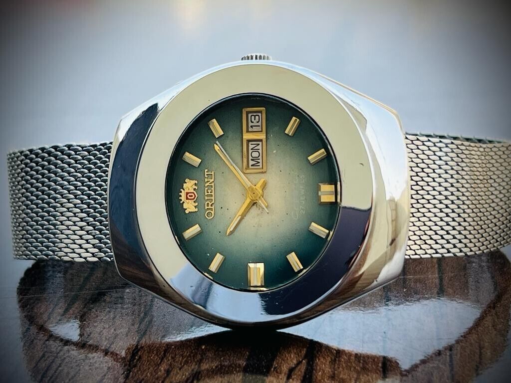 Vintage Orient Crystal Green Dial 37mm Shark Mesh Mens Watch, Perfect - Grab A Watch Co