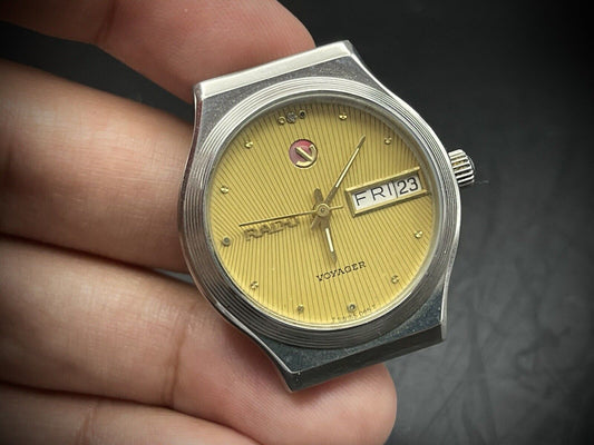 Vintage Rado Voyager Beautiful Automatic Gents Watch 31mm Swiss Made - Grab A Watch Co