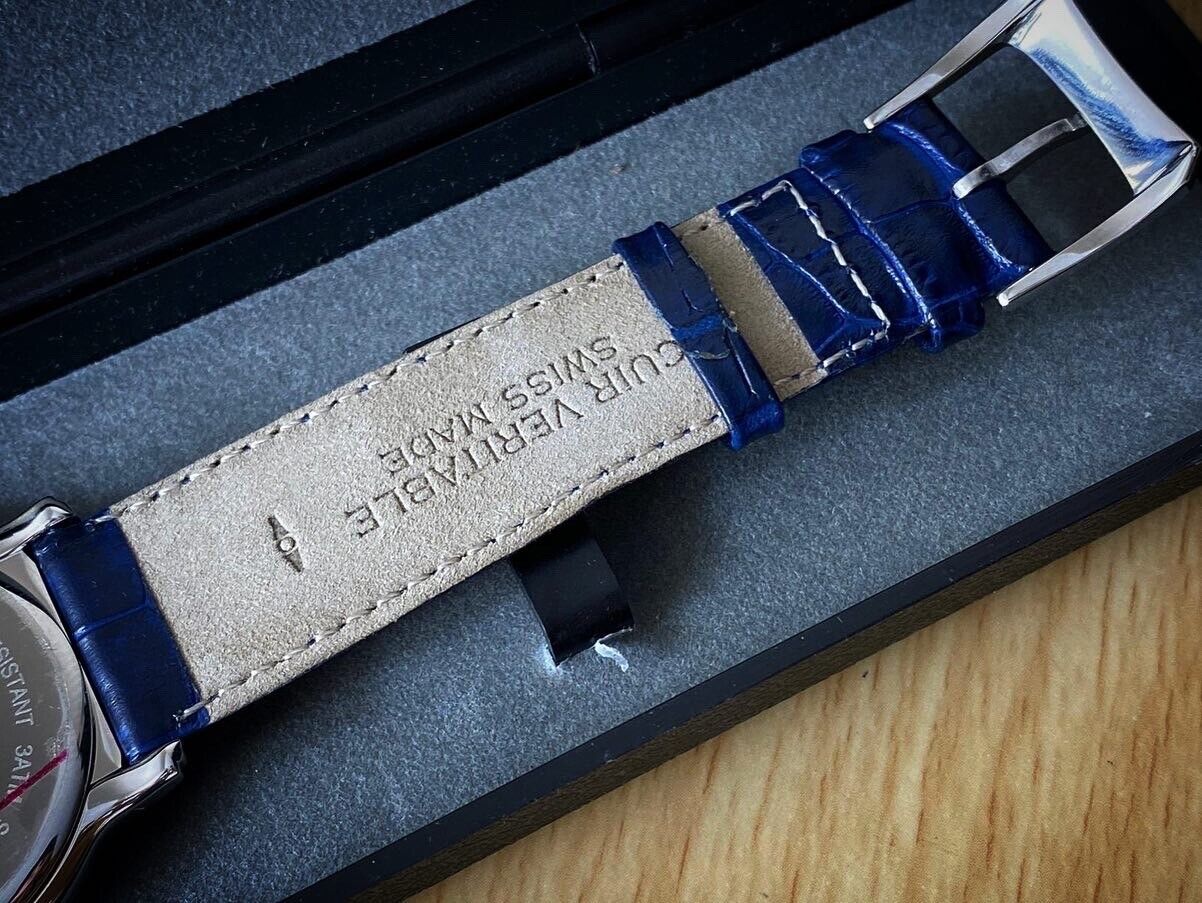 Vintage Raymond Weil 5569 Quartz Blue Dial Slim Gents Watch, Swiss With Box - Grab A Watch Co
