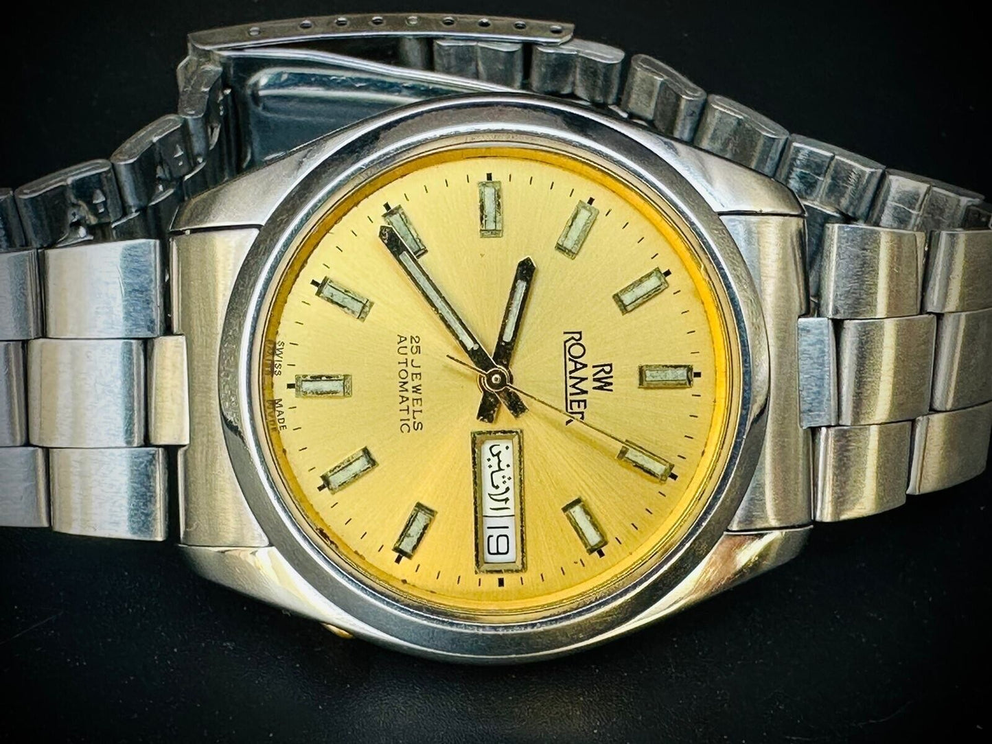 Vintage Roamer incabloc Golden Dial 25 Jewels Automatic Orignal Swiss made 36mm - Grab A Watch Co