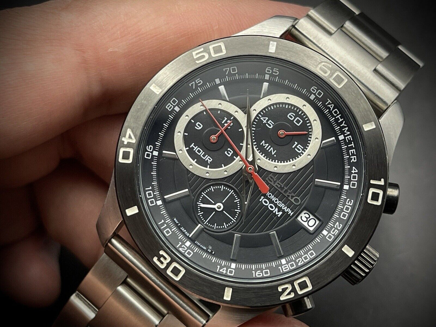 Vintage Seiko 100m Chronograph Quartz 42mm Mens Watch, Japan made - Grab A Watch Co