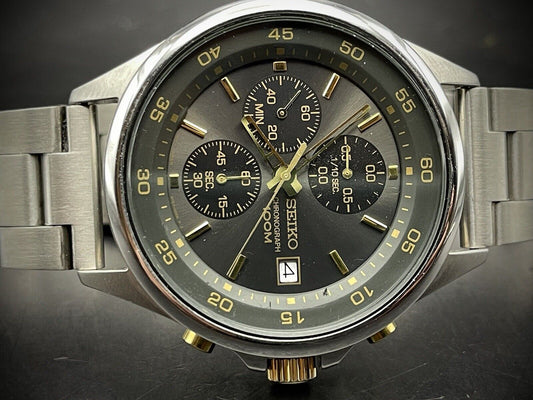 Vintage Seiko 100m Chronograph Quartz 42mm Mens Watch, Japan made - Grab A Watch Co