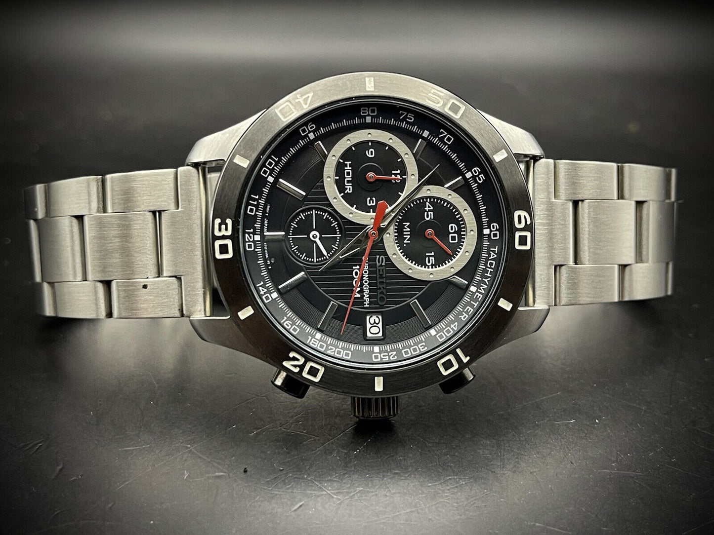 Vintage Seiko 100m Chronograph Quartz 42mm Mens Watch, Japan made - Grab A Watch Co