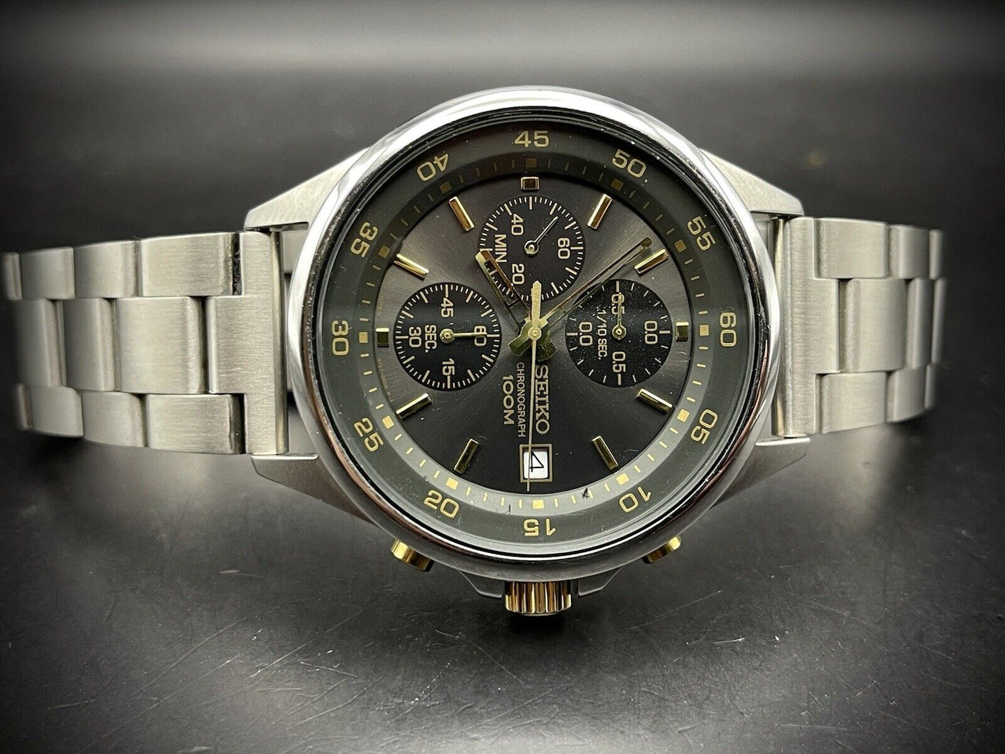 Vintage Seiko 100m Chronograph Quartz 42mm Mens Watch, Japan made - Grab A Watch Co