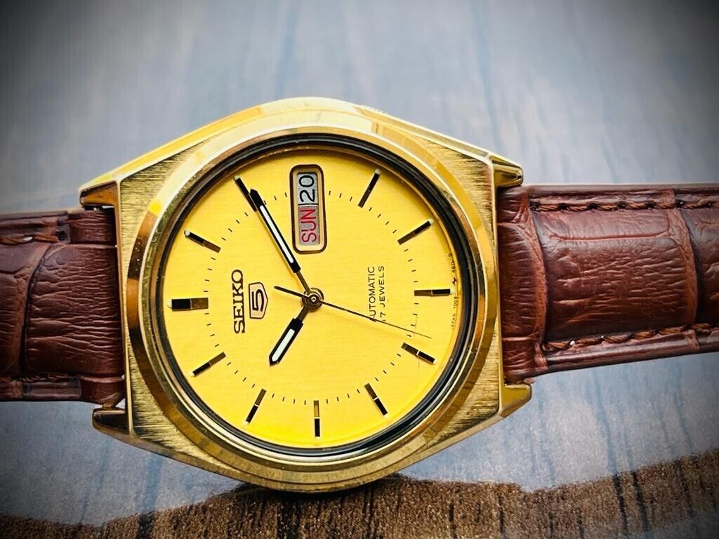Vintage Seiko 5 Automatic 17 Jewels 38mm Japan Made 7009-876J Mens Watch,Perfect - Grab A Watch Co
