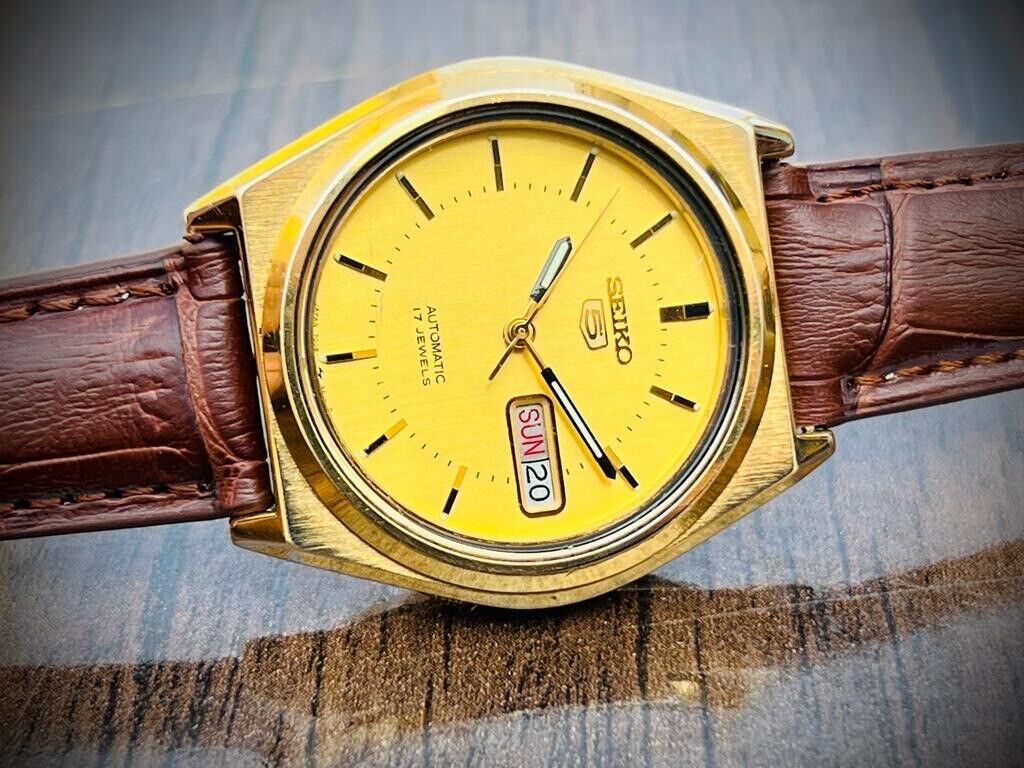 Vintage Seiko 5 Automatic 17 Jewels 38mm Japan Made 7009-876J Mens Watch,Perfect - Grab A Watch Co