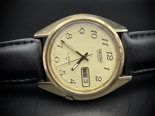 Vintage Seiko 5 Automatic 17 Jewels 7009-8279, Japan 38mm - Grab A Watch Co